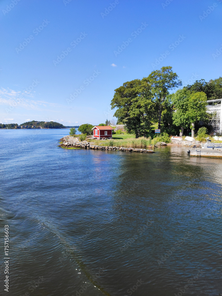 Obraz premium Vaxholm town in Sweden seen from the boat