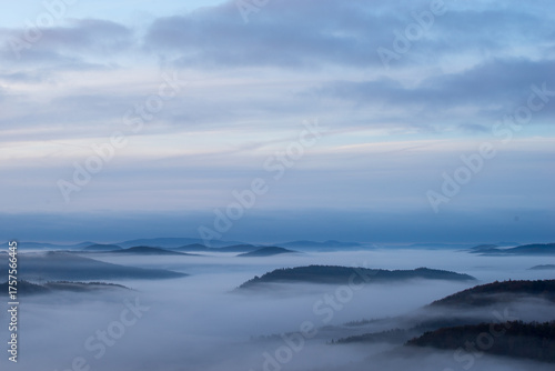 Wallpaper Mural Kirschfelsen im Pfälzerwald im Herbst beim Sonnenaufgang mit Nebel in den Tälern Torontodigital.ca