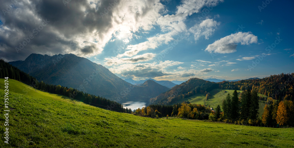 Obraz premium Alpenpanorama mit Lunzer See