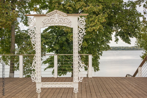 Carved window frame on the Volga embankment