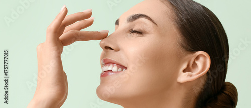 Young woman with healthy sk...