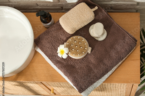 Spa and wellness bathroom e...