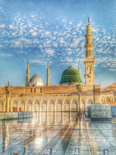 Canvas Print mosque in Madina | مسجد نبوی صلی اللّٰہ علیہ وسلم
