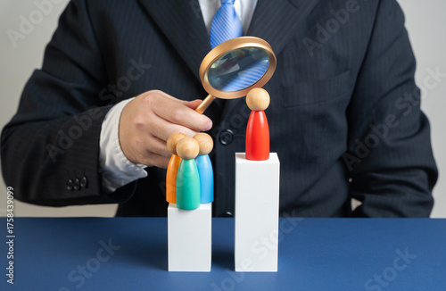 Foto Nepotism and unfair competition