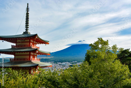 Chureito pagoda and Fuji mountain in autumn, Japan.