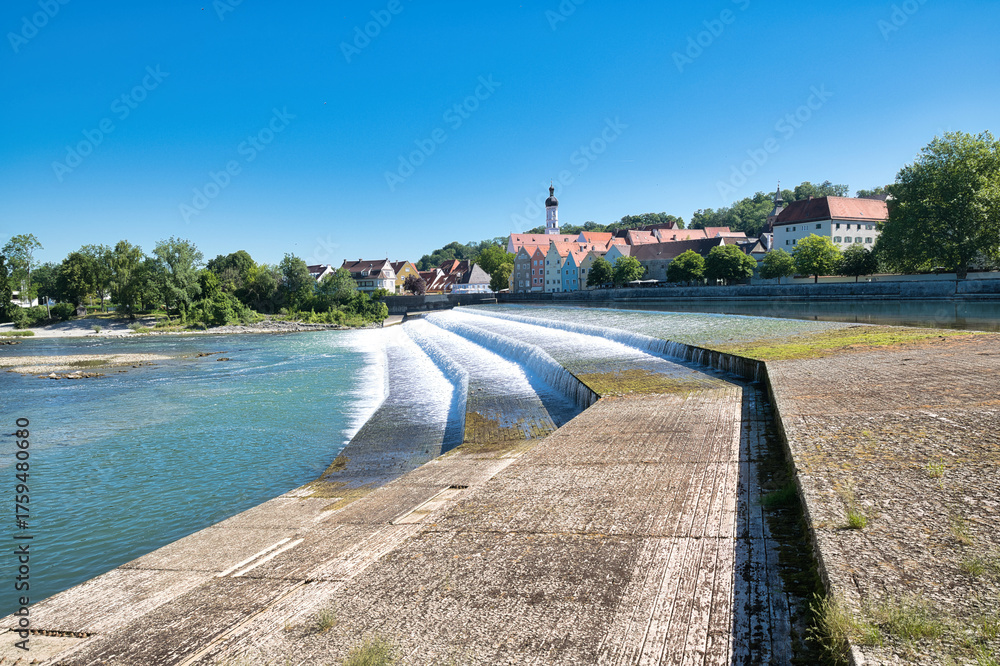 Fototapeta premium schöne Kaskaden , Wasserfall in Landsberg/Lech