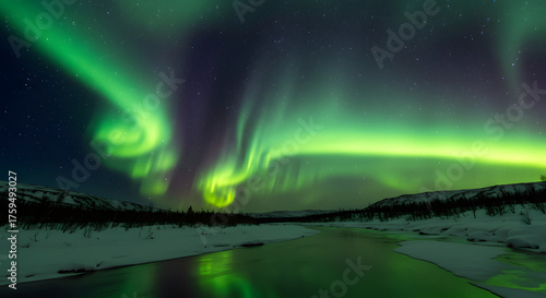 Wallpaper Mural 北極圏の神秘的な自然現象 Torontodigital.ca