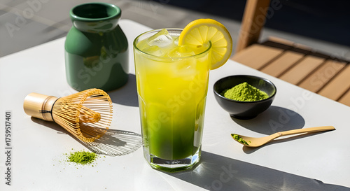 Invigorating Matcha Lemonade: A Refreshing and Vibrant Drink on a Sunny Day