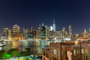 Fotobehang Brooklyn Bridge Manhattan skyline vanaf Brooklyn Promenade  © John McAdorey