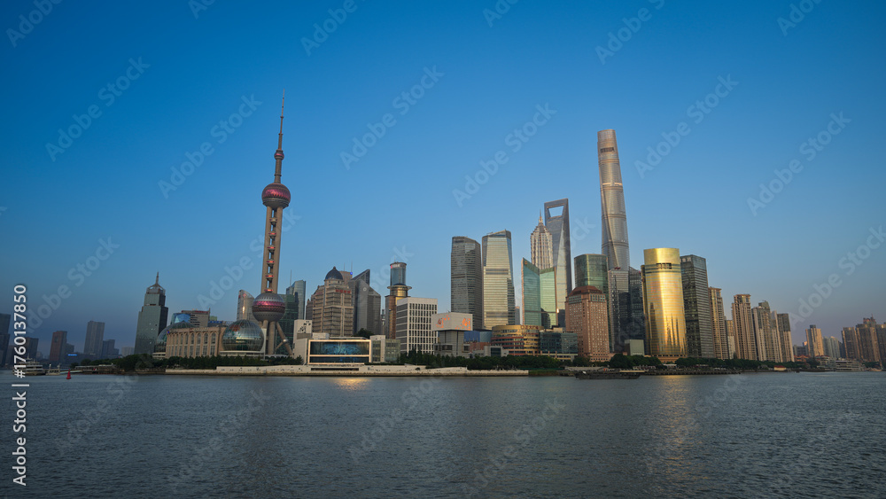 Obraz premium shanghai skyline at sunset