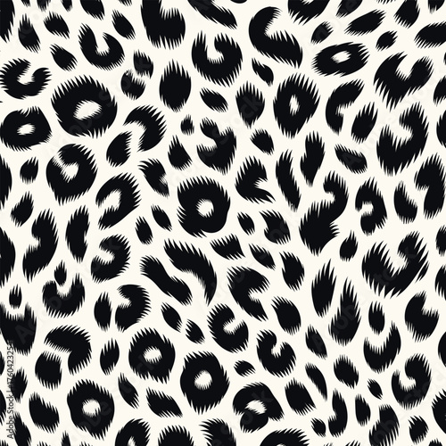 Realistic white leopard fur pattern texture vector with seamless camouflage background perfect for fashion prints, textile projects, and decorative wallpapers.