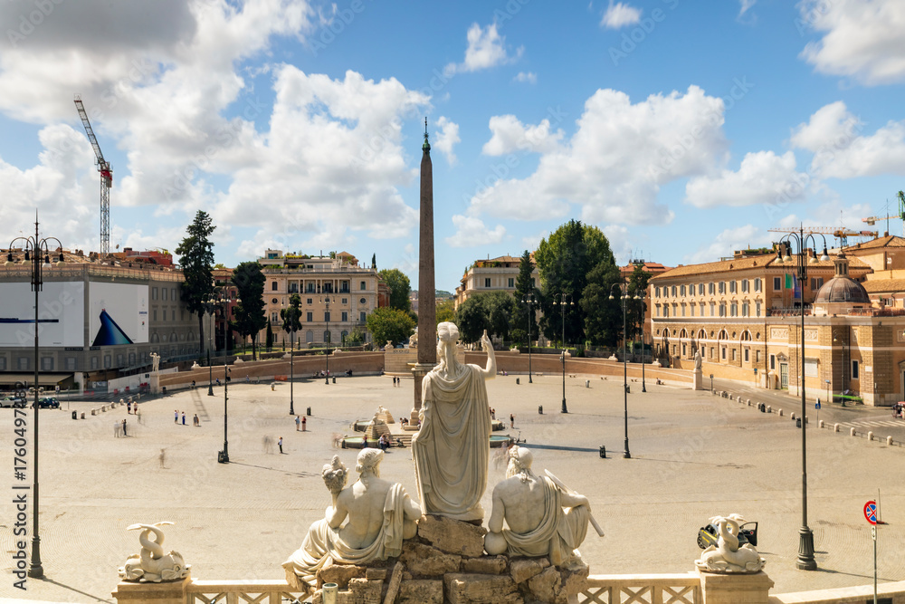 © Claudio Quacquarelli - Piazza del popola a Roma. Scatto a lunga esposizione in pieno giorno.