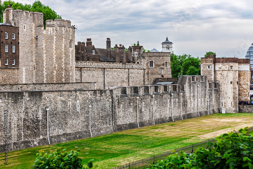 tion
The Tower of London west wall between the Beauchamp Tower and the Byward Tower.
Minimum 5 words