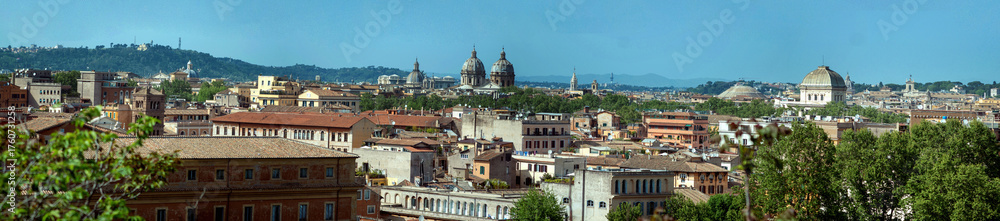 Fototapeta premium Panorama of the central istoric part of the Roma, Italy