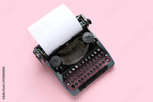 Vintage typewriter with bla...