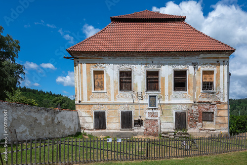 Ein Nebengebäude der Abtei Hohenfurth in Tschechien