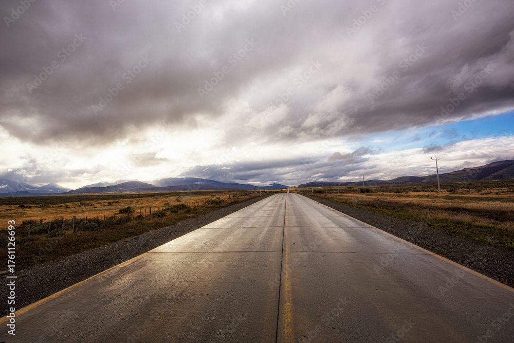 Naklejka premium Perfect Reflection of Torres del Paine Peaks at Twilight, Patagonia, Chile