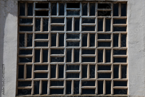 Window with geometric design