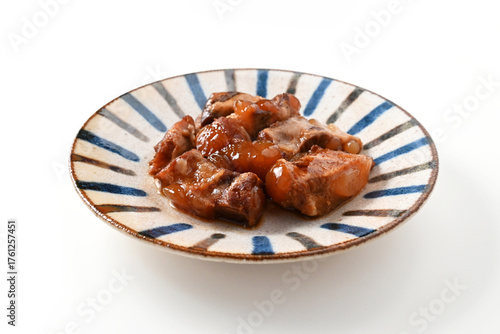 豚軟骨ソーキの煮付け（沖縄料理）