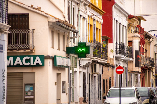 Sign outside a pharmacy in Spain shows outdoor temperature

