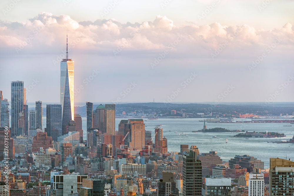 Naklejka premium The skyline of New York City, United States