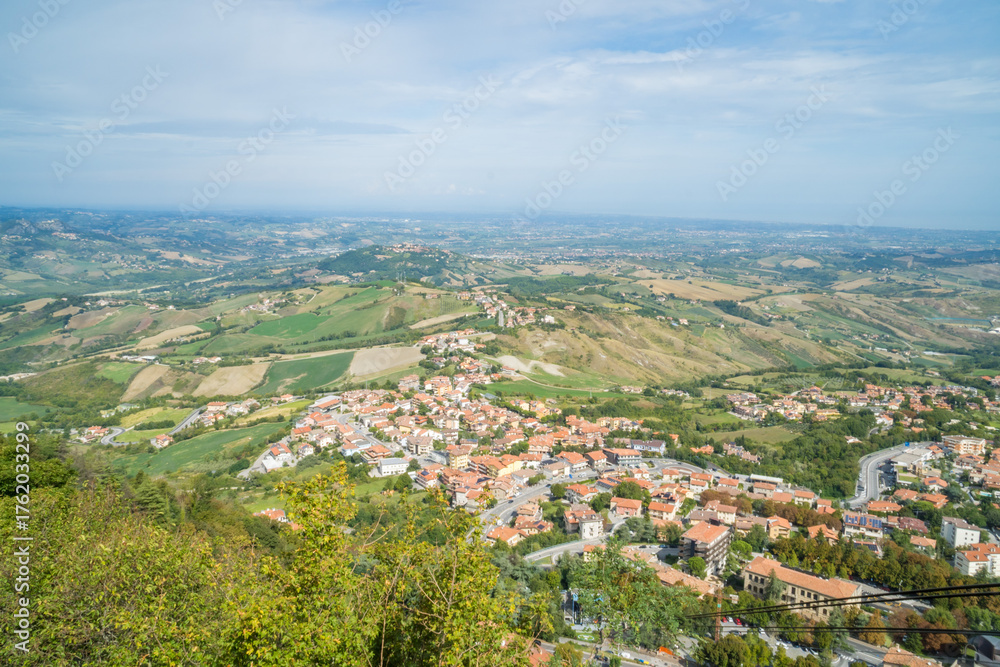Obraz premium San Marino- Italy- 9 september 2025: view from the top San Marino and Mountains