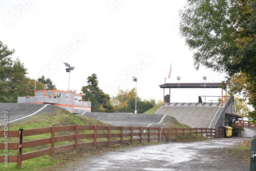 Tapety artystyczne Tor rowerowy