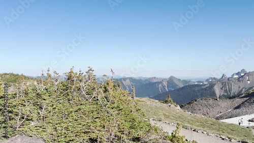 A camera pan showing a place with few vegetation and glaciers in Mount Rainier National Park.USA, Washington july 17 2025.