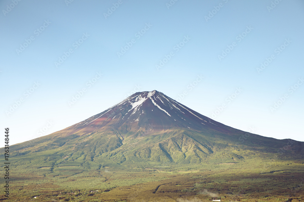 Fototapeta premium view of Mt Fuji, Japan