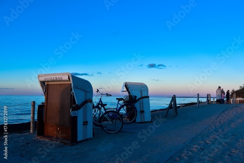 Strand auf der Insel Poel, schwarzer Busch, Ostsee