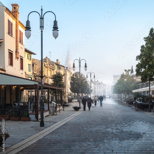 Between ancient history, art, and nature. The island of Grado in winter. The village and the sea. Friuli