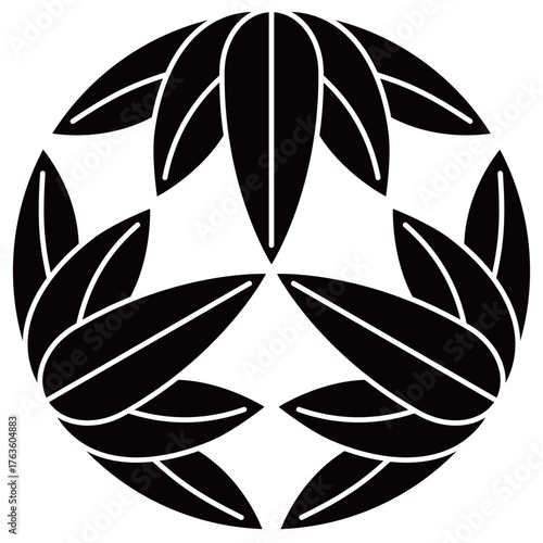 家紋です。十五枚笹といいます。