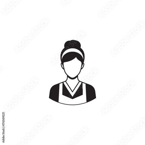 Six mahimahi fish swimming