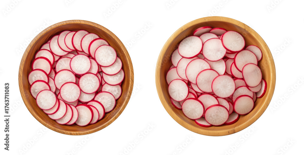 Obraz premium Top view of sliced red radish in wooden bowls isolated on transparent background for healthy salad ingredient and fresh vegetable concept
