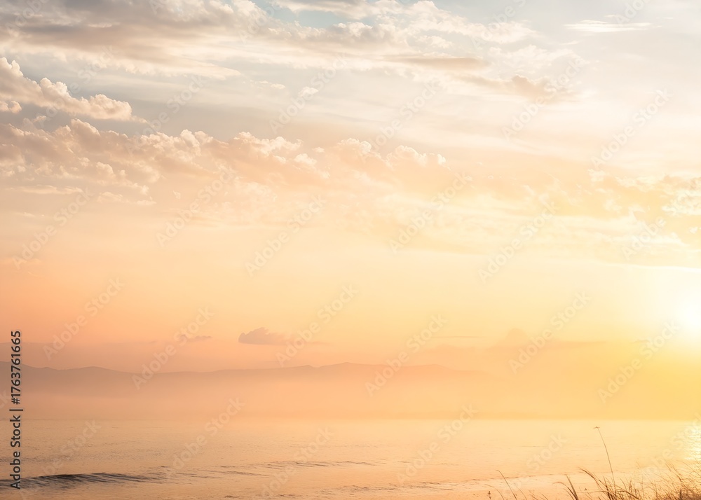 Fototapeta premium Soft pastel sunset over the ocean with gentle waves