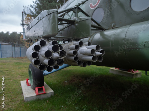 Canvastavla helicoptermounted rockets, mounted twin rocket pods on helicopter pylons indicat