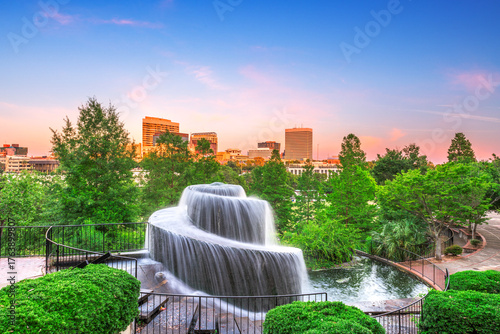 Columbia, South Carolina, USA Downtown Skyline and Park 382