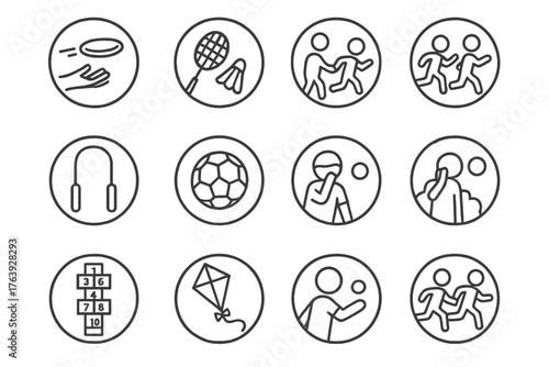 Outdoor Games Icons. Line style round icons of outdoor games: flying disc, badminton, volleyball, tag; jump rope, soccer,