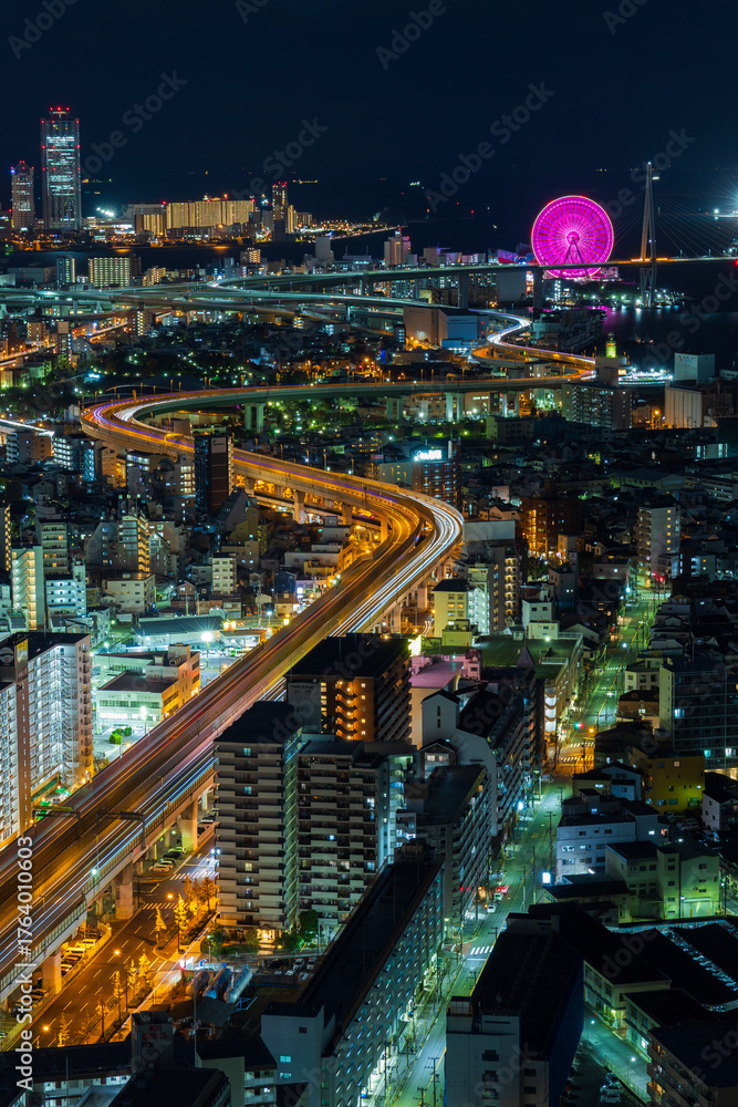 Fototapeta premium 日本の都市風景 大阪夜景 大阪ベイタワーからの眺望