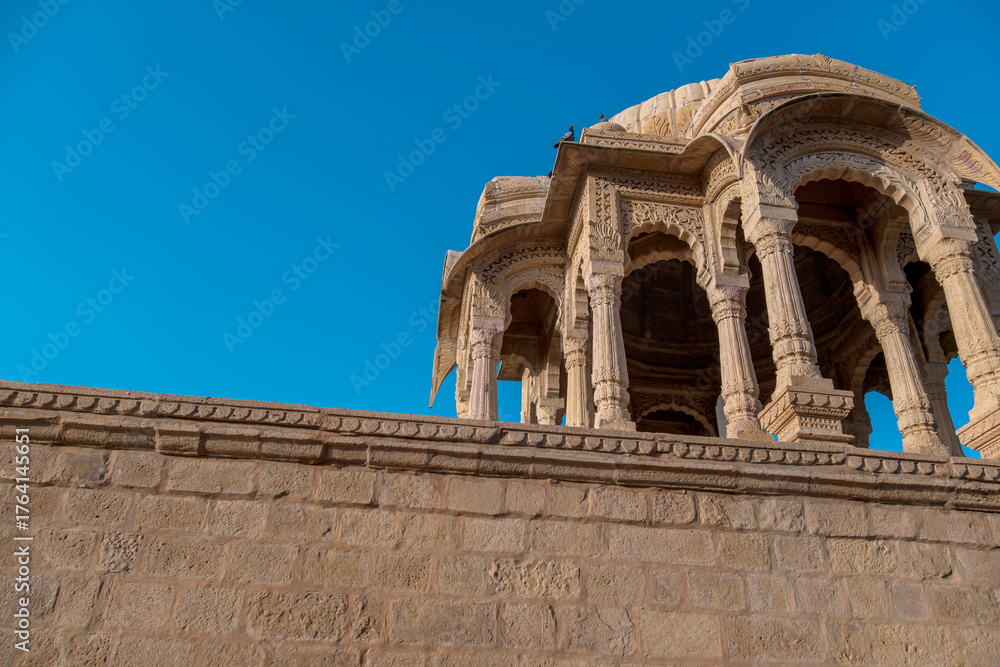Obraz premium Royal cenotaphs at Badabagh near Jaisalmer India. These were constructed by the Kings of Jaisalmer State in the 18th, 19th and early 20th centuries.