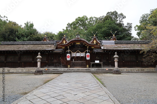 A Japanese shrine : a scene of Hon-den Main Hall in the precincts of Hirano-jinjya Shrine in Kyoto City 
