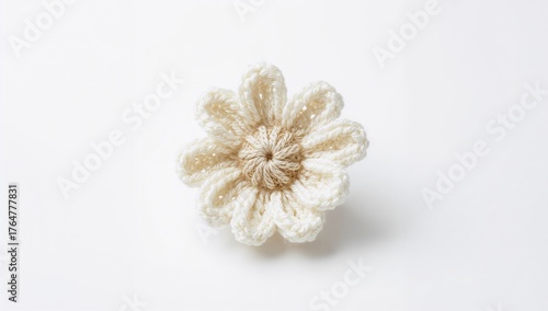 Adorable White Knitted Blos...