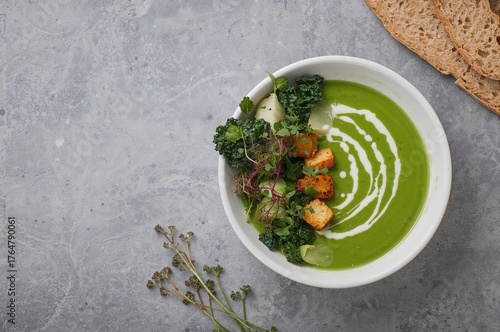 Green vegetable detox cream...