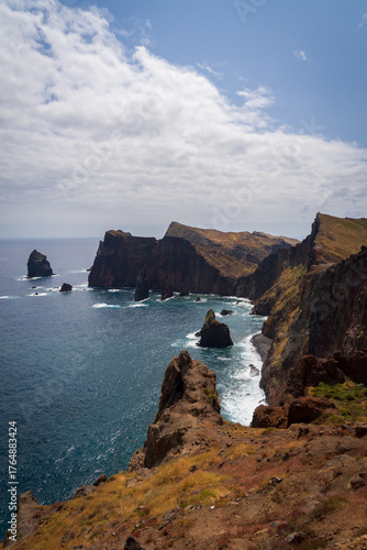 Wallpaper Mural „Küstenlandschaft mit Meer – ruhige natürliche Szenerie“ Madeira Torontodigital.ca