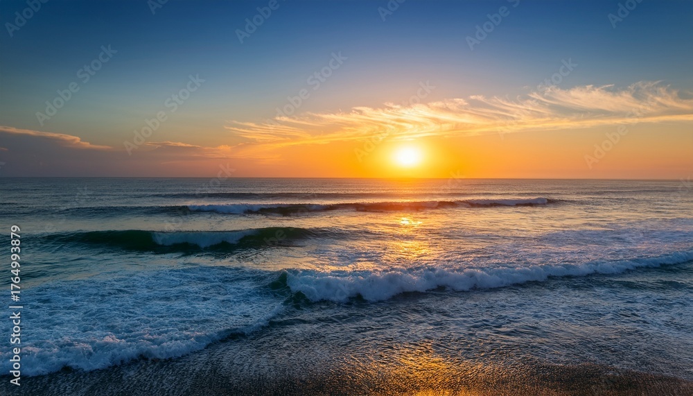 Obraz premium ocean sunrise with soft waves