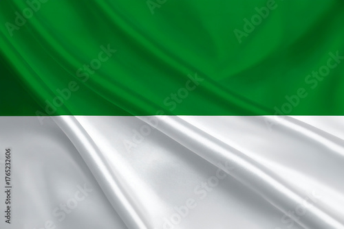 Bandera de Antioquia con pliegues.