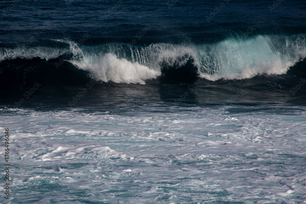 Fototapeta premium 奄美大島の秋の海。