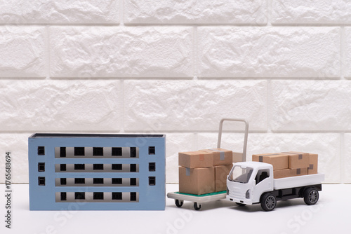 物流会社と配送トラックのイメージ