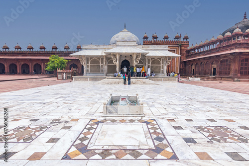 Jama Masjid mosque, Tomb of Sheikh Salim Chishti, Fatehpur Sikri, India.