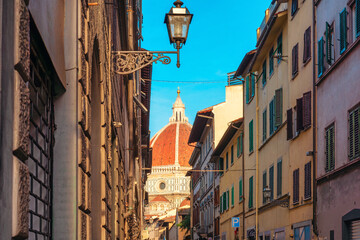 Keuken achterwand Smal steegje Middeleeuwse straat in Florence Toscane  © samael334